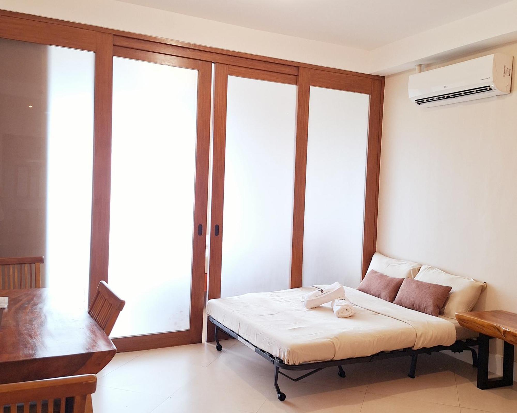 Manila Bayview Rental Exterior photo