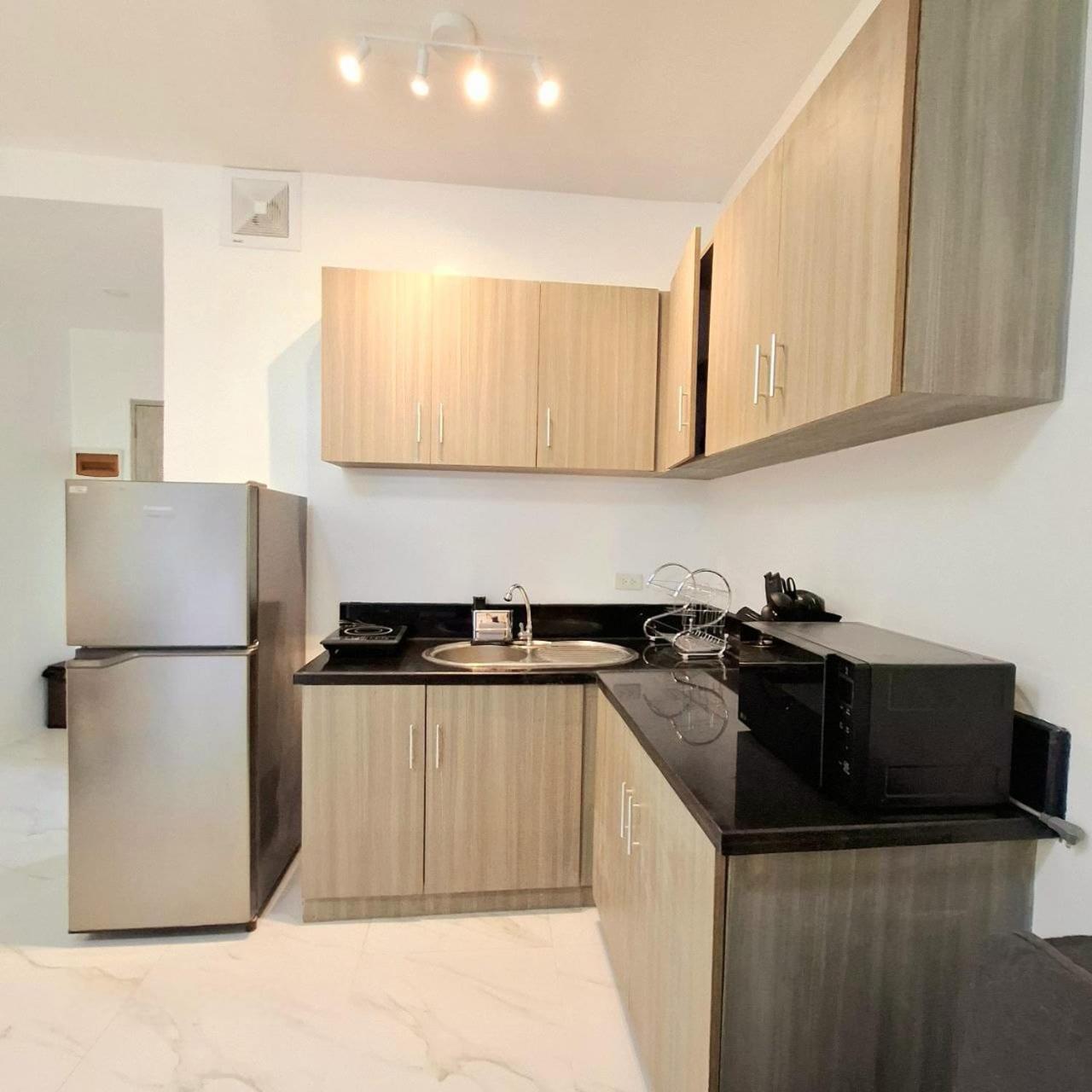 Manila Bayview Rental Exterior photo