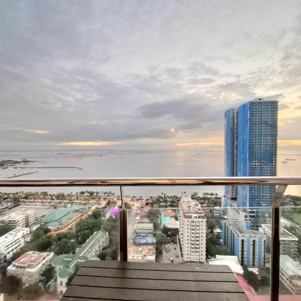 Manila Bayview Rental Exterior photo