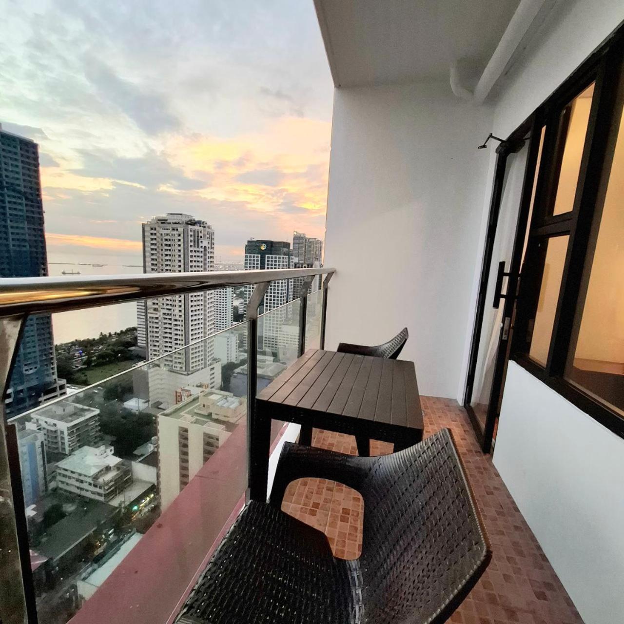 Manila Bayview Rental Exterior photo