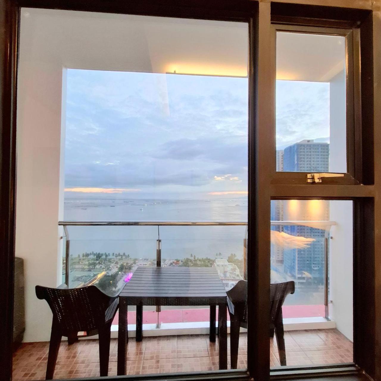 Manila Bayview Rental Exterior photo