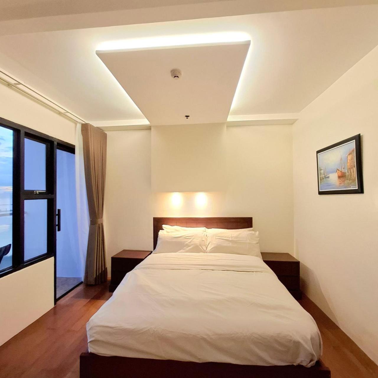 Manila Bayview Rental Exterior photo