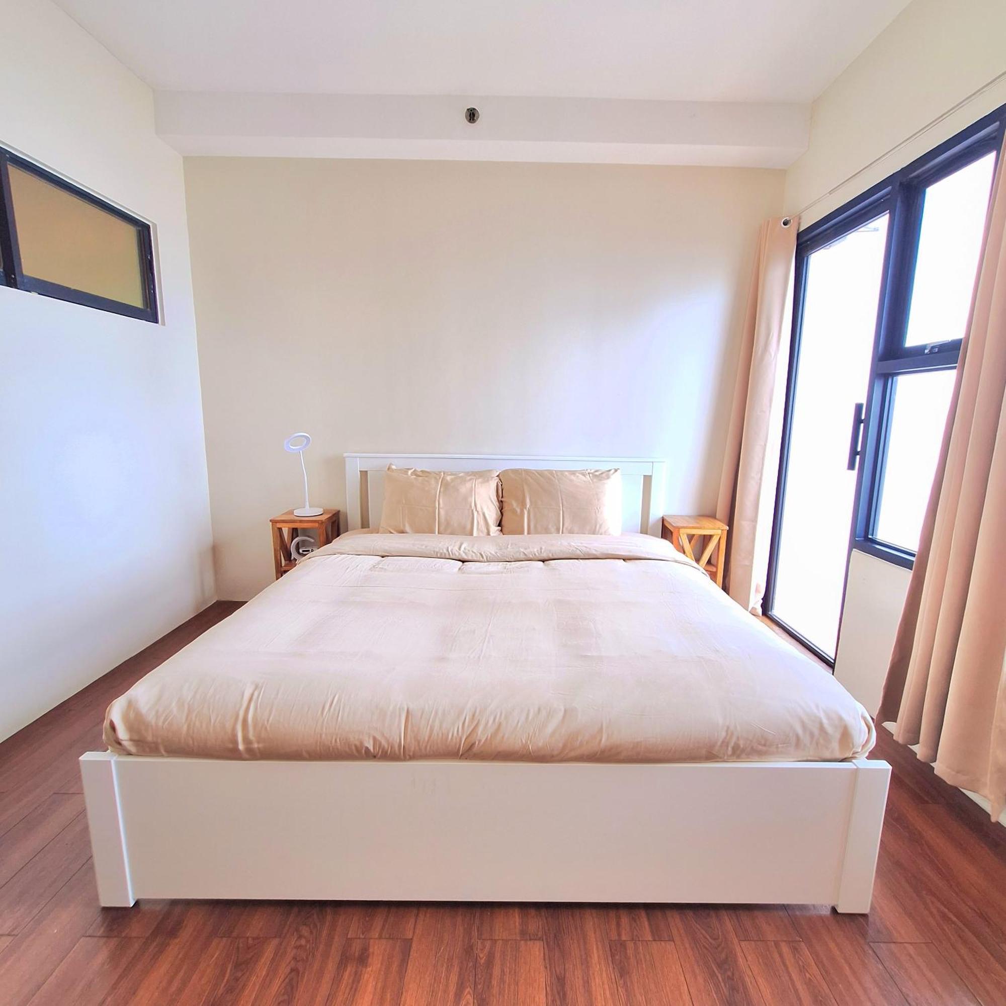 Manila Bayview Rental Exterior photo